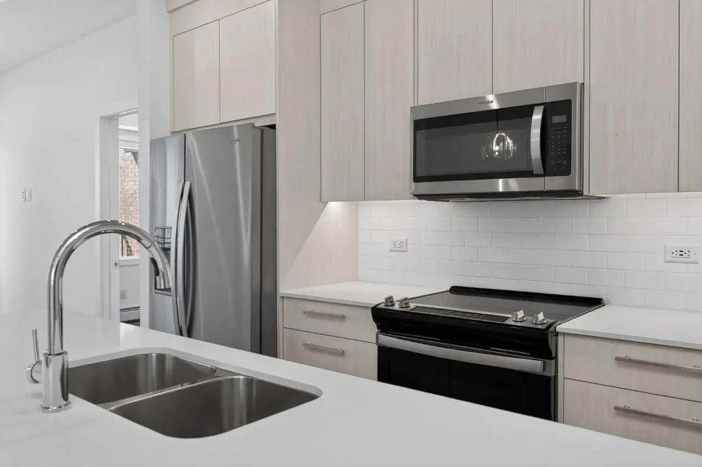 6 Merganser Drive W Chestermere AB T1X2Y2