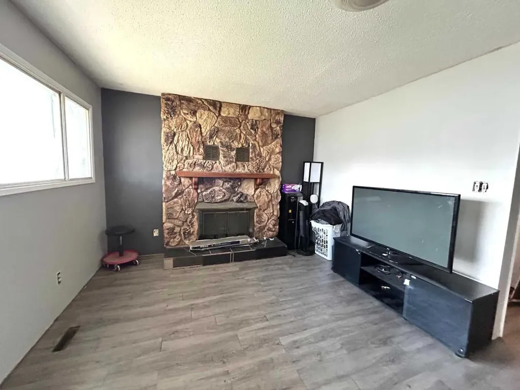 161 Ingram Park Drive E Brooks AB T1R 0J8