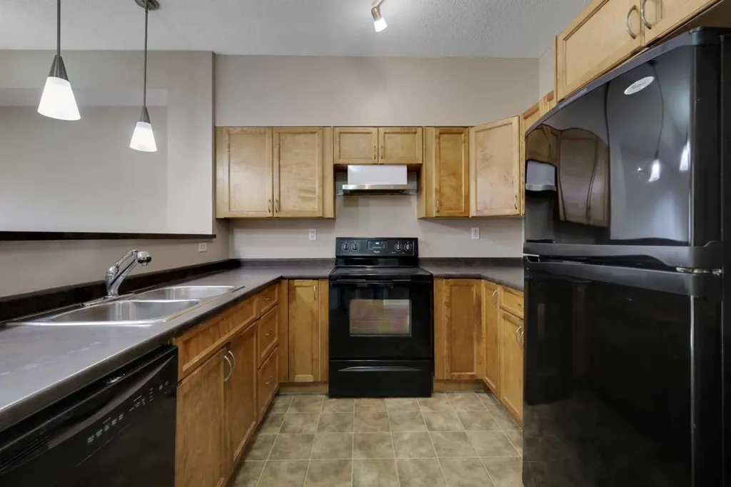 2370 Bayside Road SW Airdrie AB T4B 0M9