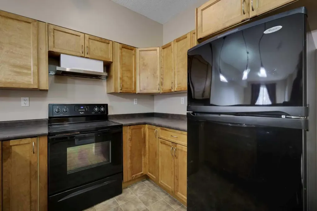2370 Bayside Road SW Airdrie AB T4B 0M9