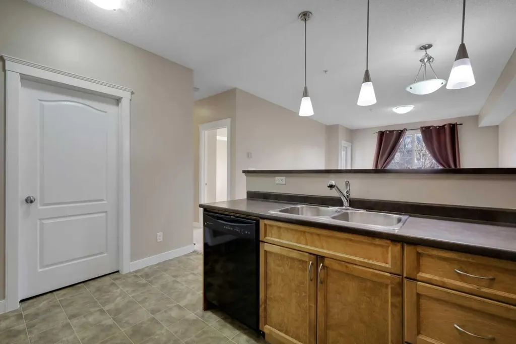 2370 Bayside Road SW Airdrie AB T4B 0M9