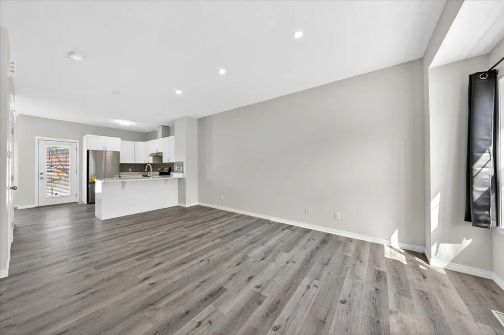 111 Tarawood Lane NE Calgary AB T3J 0G9
