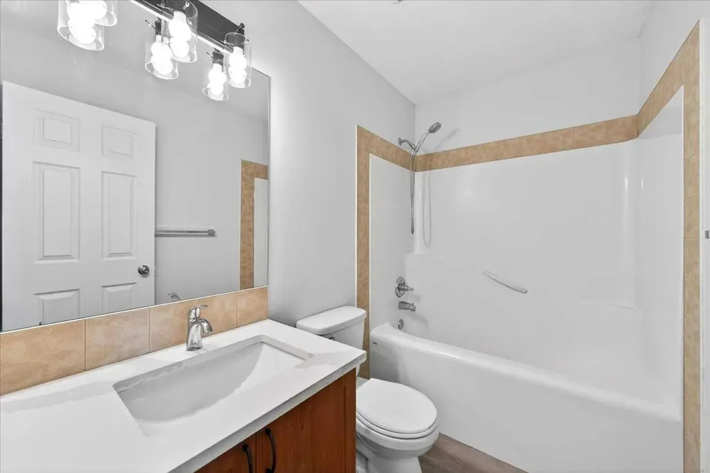 111 Tarawood Lane NE Calgary AB T3J 0G9