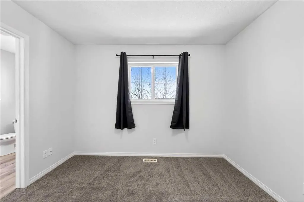 111 Tarawood Lane NE Calgary AB T3J 0G9