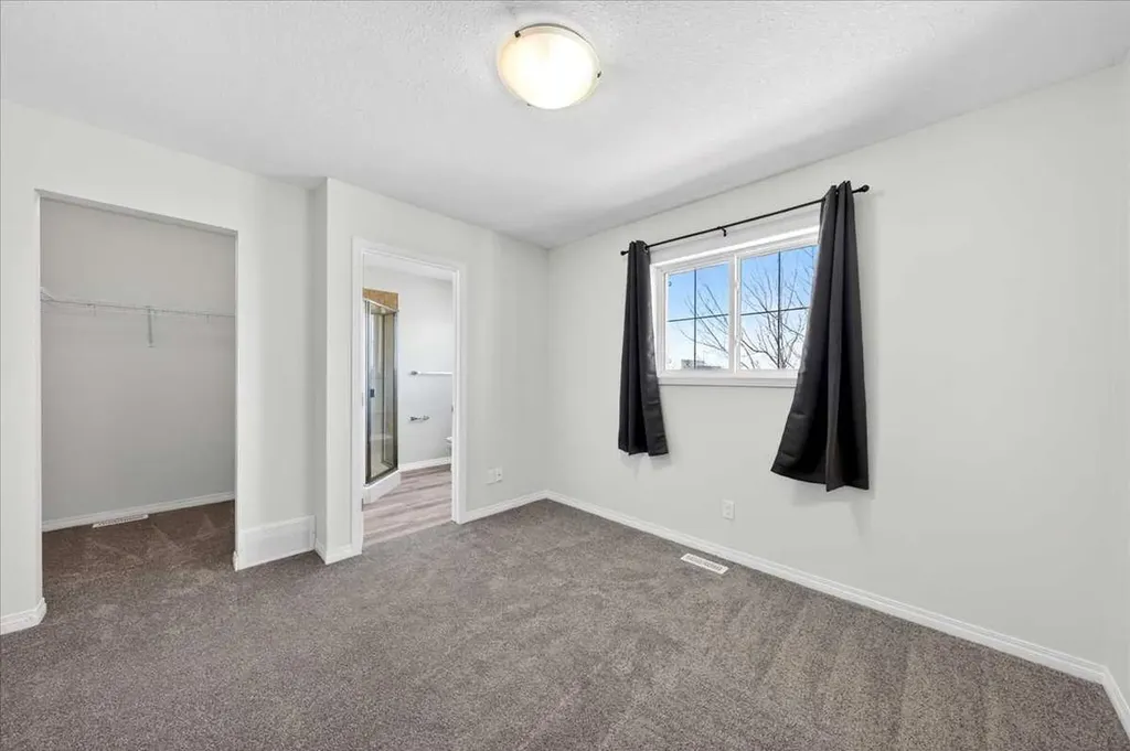 111 Tarawood Lane NE Calgary AB T3J 0G9