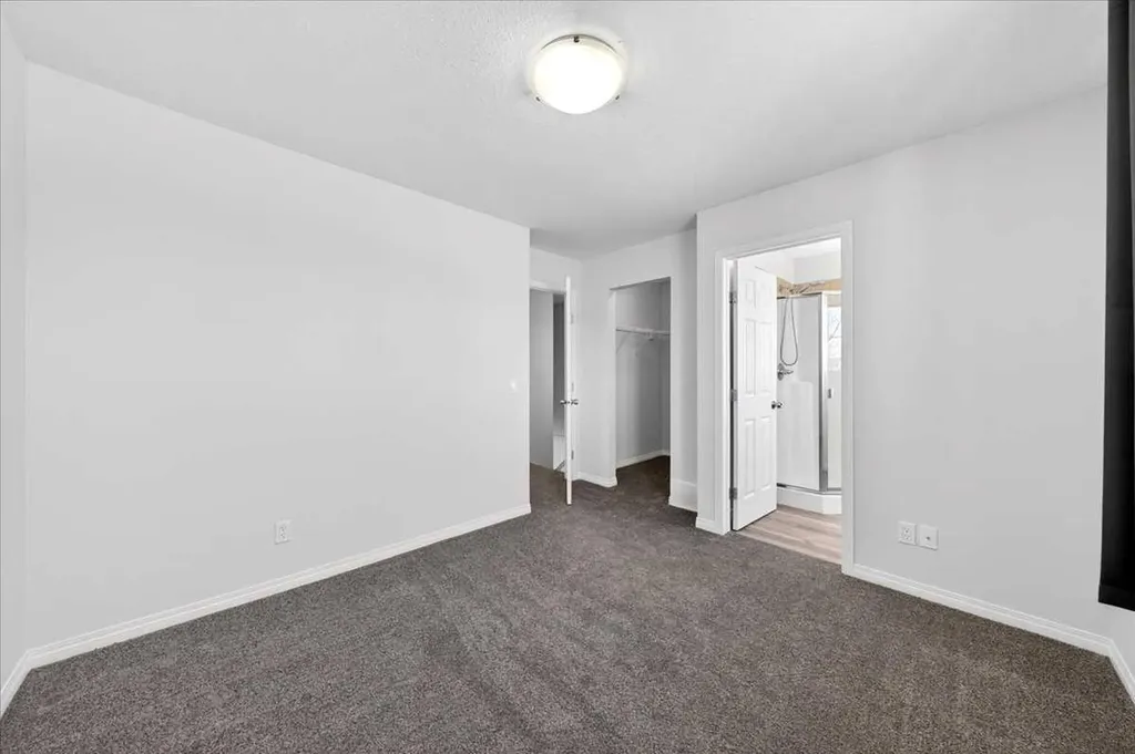 111 Tarawood Lane NE Calgary AB T3J 0G9