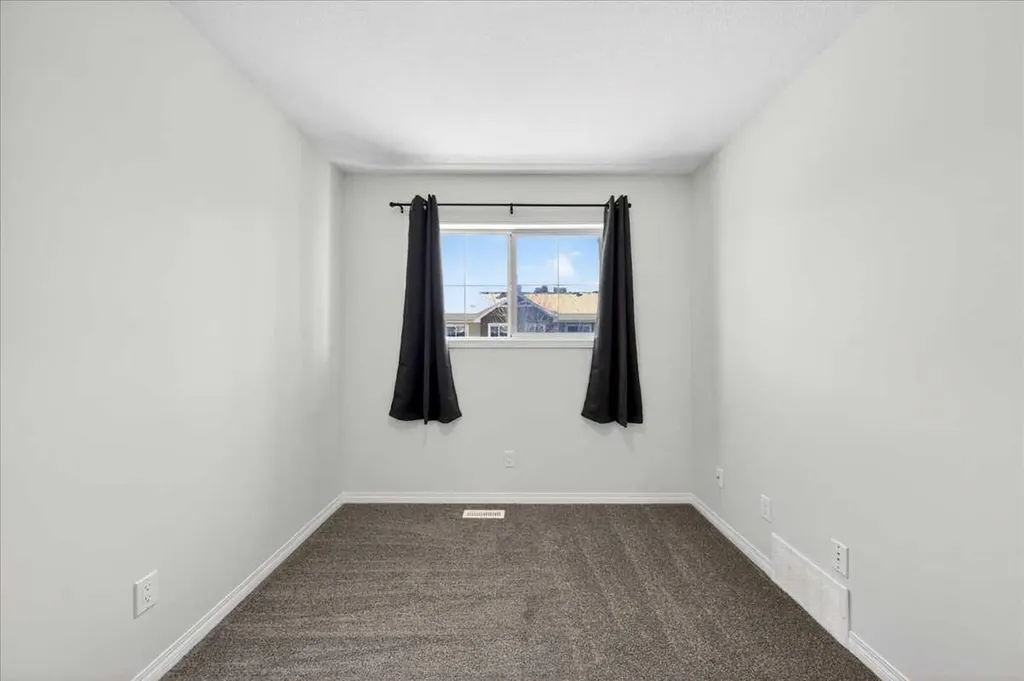 111 Tarawood Lane NE Calgary AB T3J 0G9