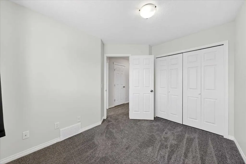 111 Tarawood Lane NE Calgary AB T3J 0G9
