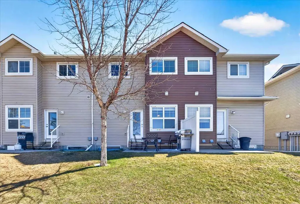 111 Tarawood Lane NE Calgary AB T3J 0G9