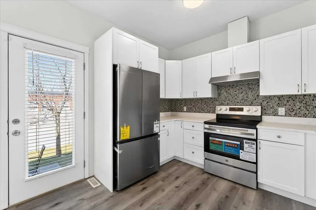 111 Tarawood Lane NE Calgary AB T3J 0G9
