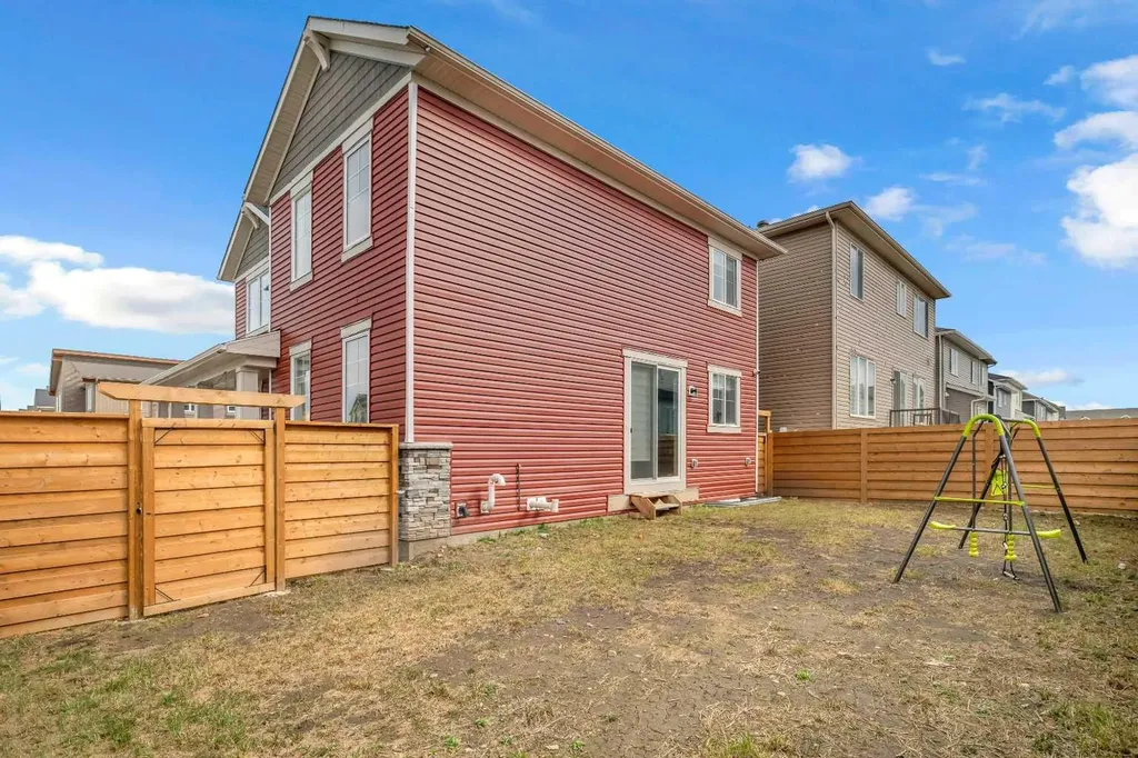271 Carringham Road NW Calgary AB T3P1V4