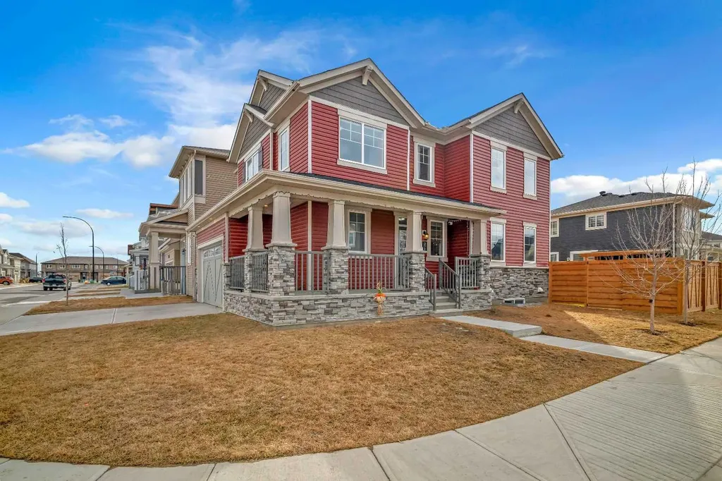 271 Carringham Road NW Calgary AB T3P1V4
