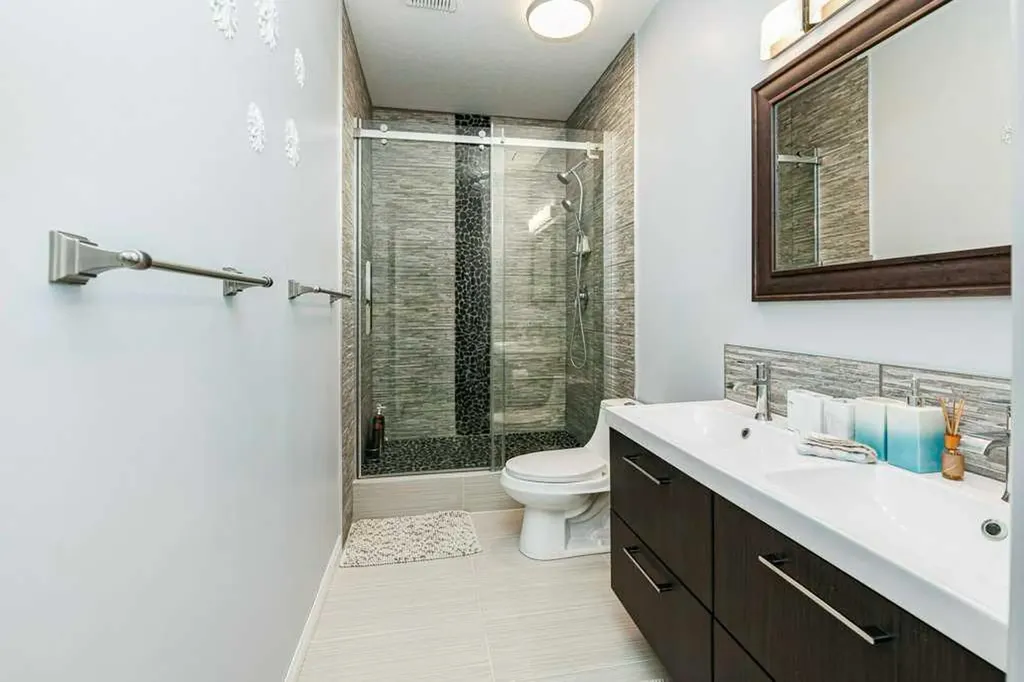 19 Lakeview Drive Rochon Sands AB T0C 3B0