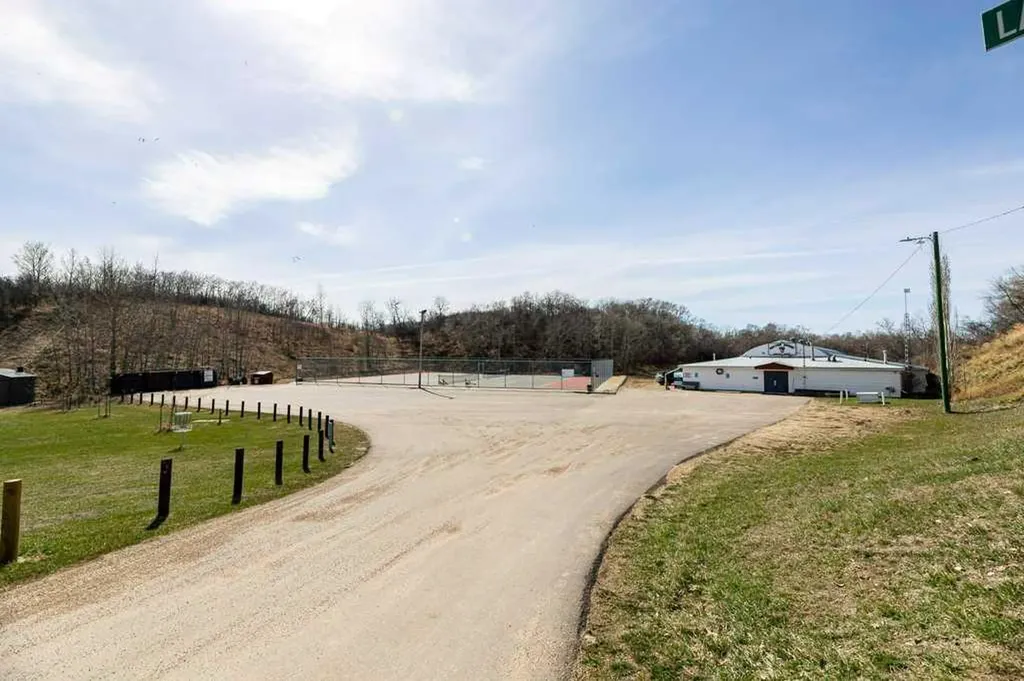 19 Lakeview Drive Rochon Sands AB T0C 3B0