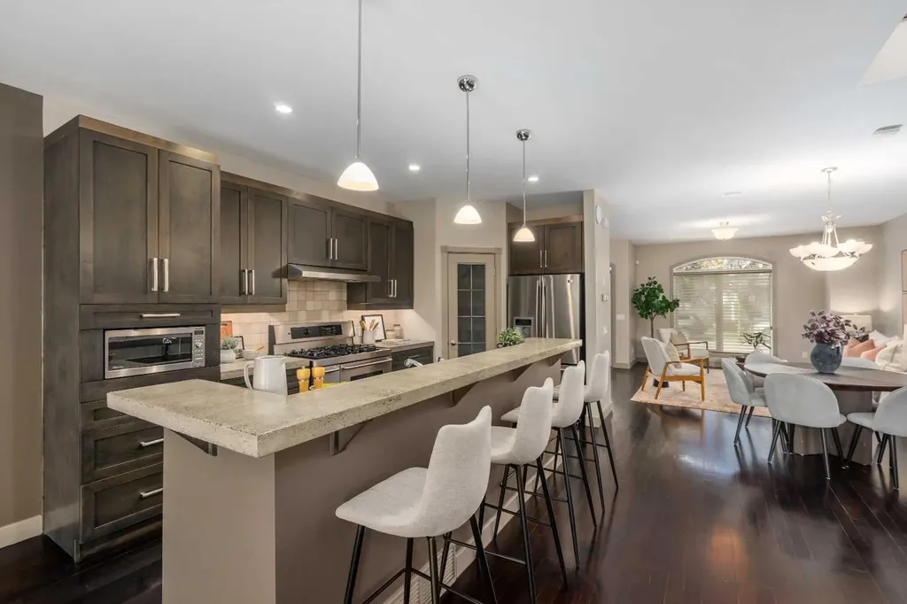 409 19 Avenue NE Calgary AB T2E 1P4