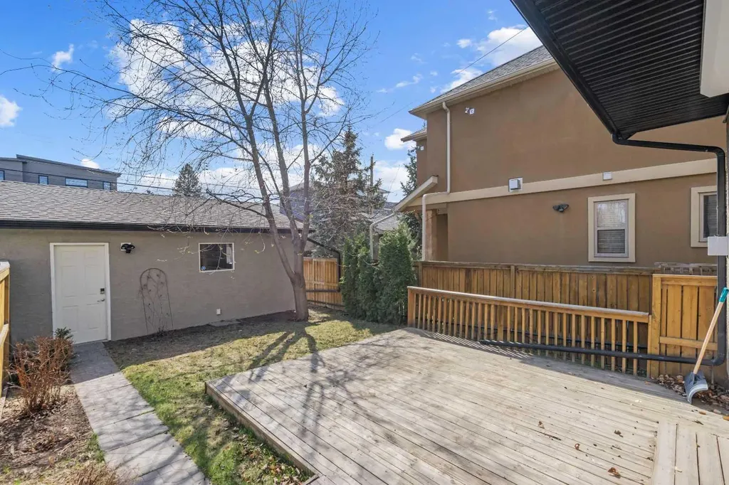 409 19 Avenue NE Calgary AB T2E 1P4