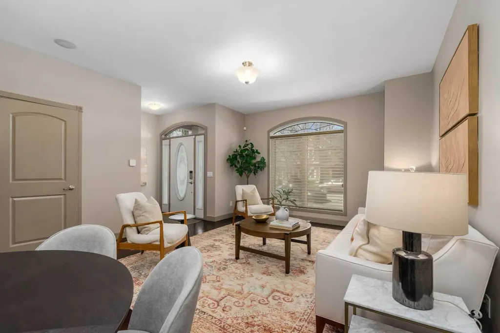 409 19 Avenue NE Calgary AB T2E 1P4