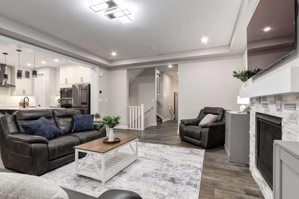 166 Osborne Common SW Airdrie AB T4B5G7