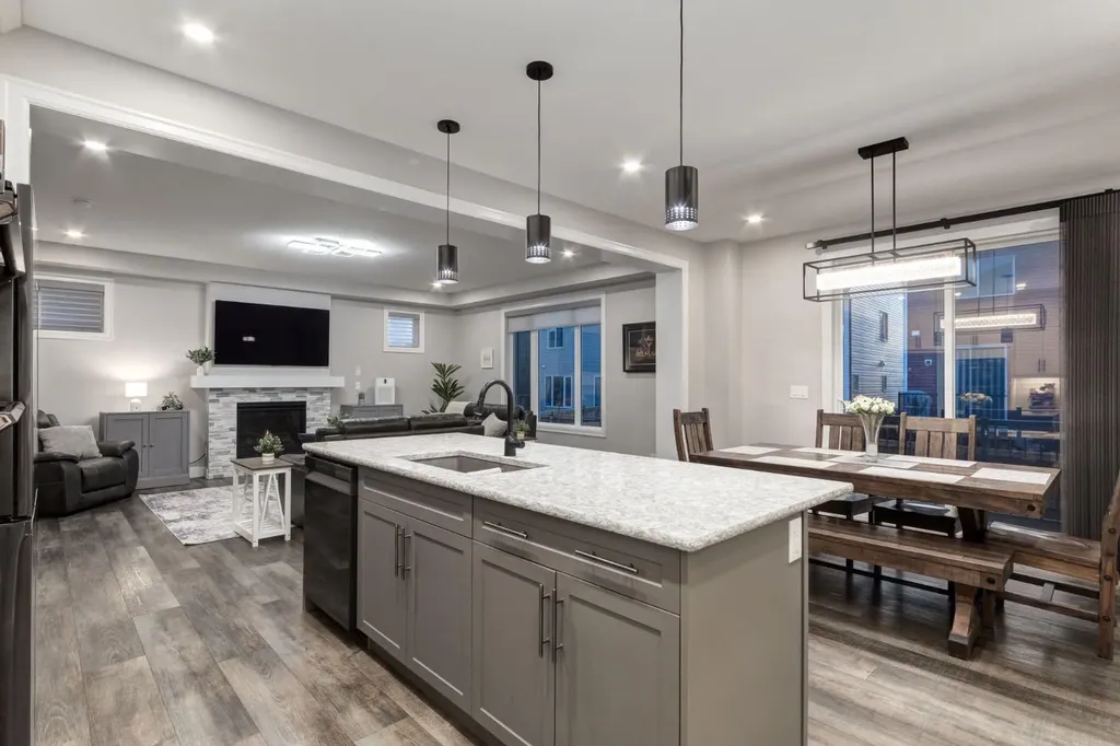 166 Osborne Common SW Airdrie AB T4B5G7