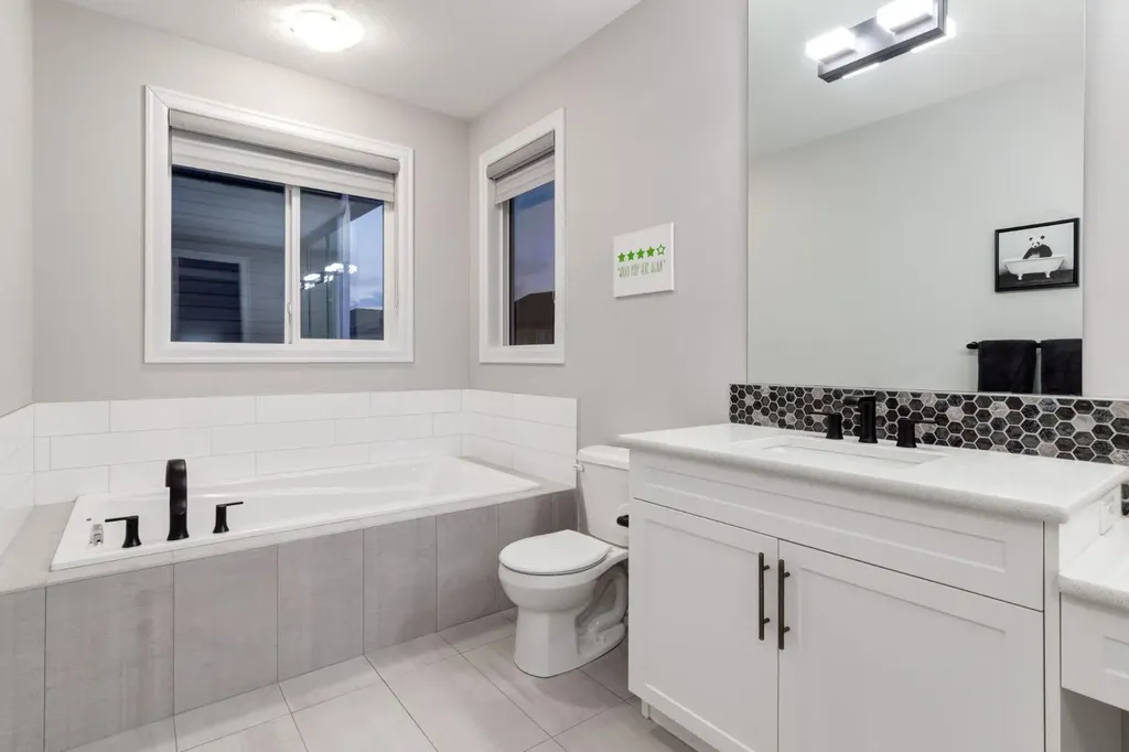 166 Osborne Common SW Airdrie AB T4B5G7