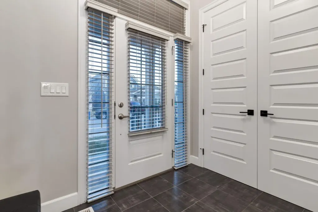 166 Osborne Common SW Airdrie AB T4B5G7