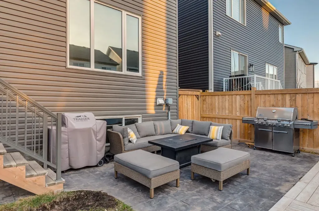 166 Osborne Common SW Airdrie AB T4B5G7