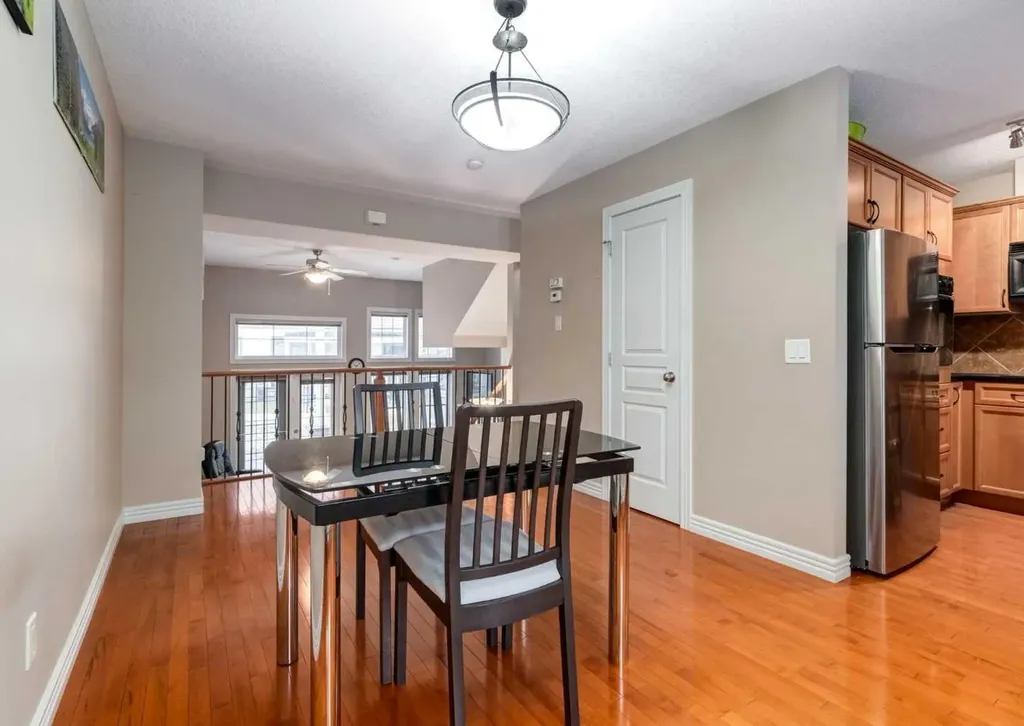 12 Royal Oak Lane NW Calgary AB T3G 6B5