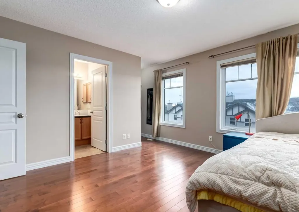 12 Royal Oak Lane NW Calgary AB T3G 6B5