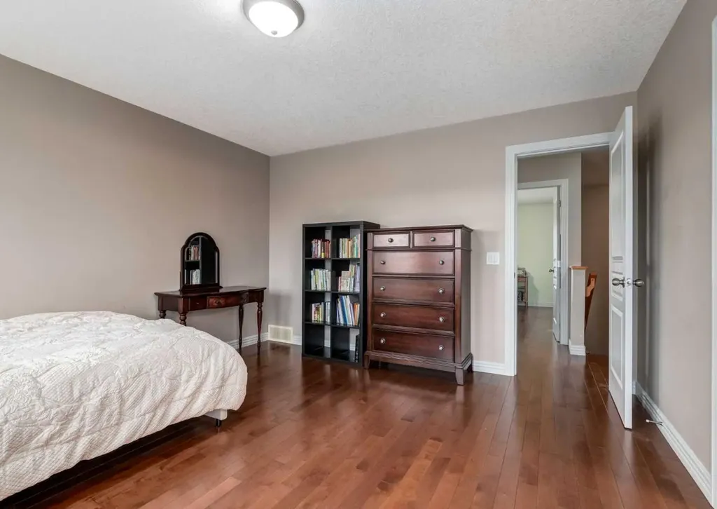 12 Royal Oak Lane NW Calgary AB T3G 6B5