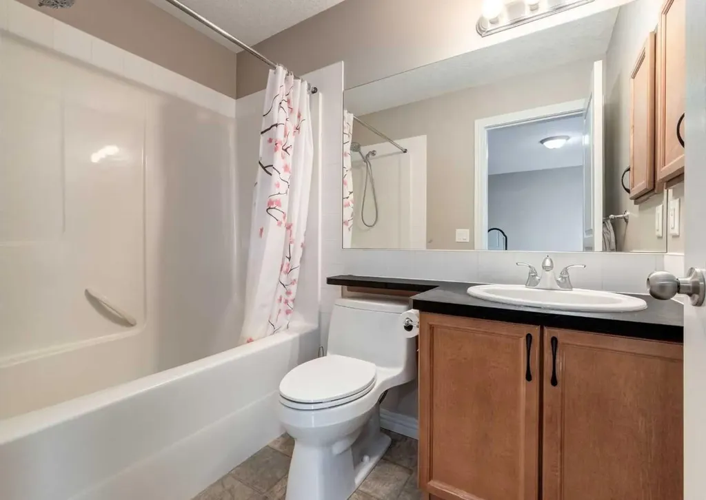 12 Royal Oak Lane NW Calgary AB T3G 6B5