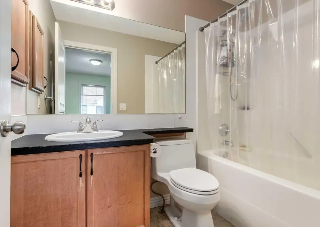 12 Royal Oak Lane NW Calgary AB T3G 6B5