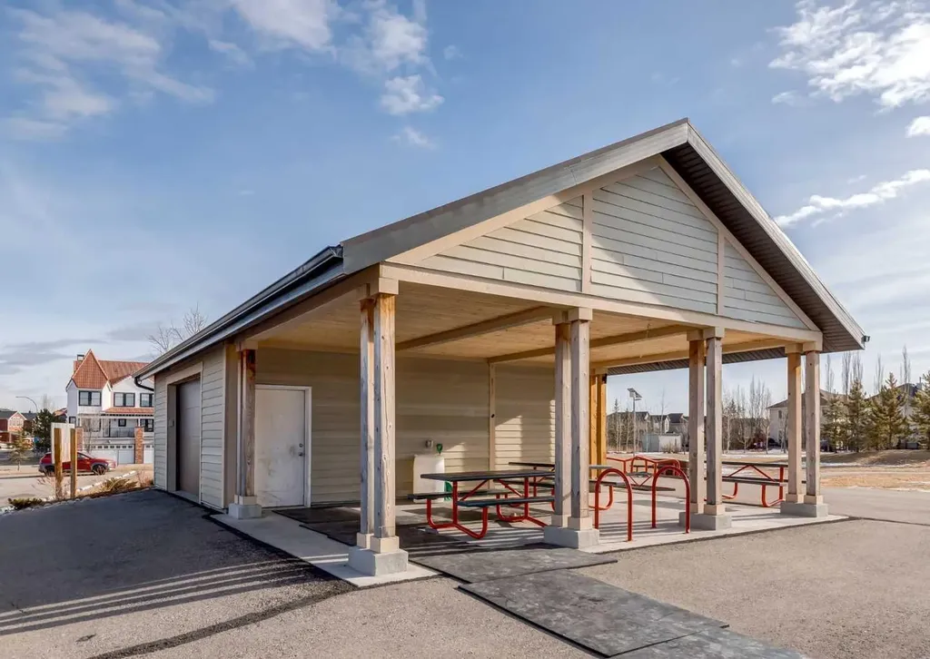 12 Royal Oak Lane NW Calgary AB T3G 6B5