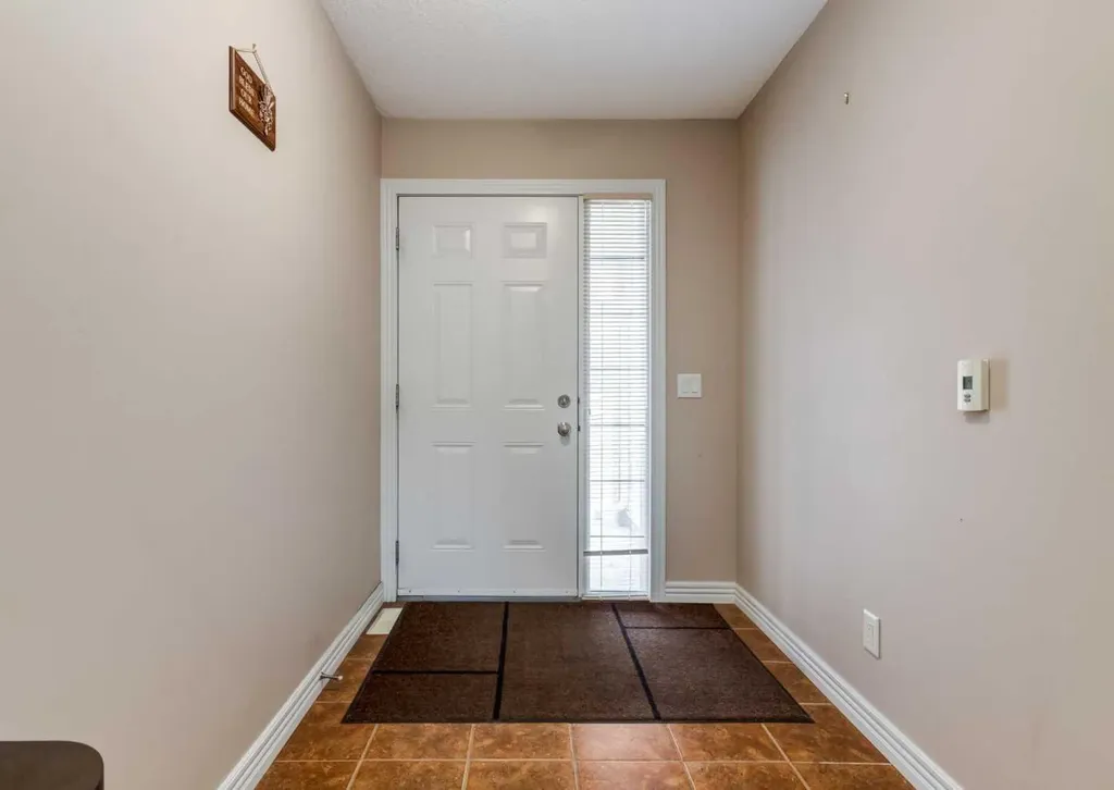 12 Royal Oak Lane NW Calgary AB T3G 6B5