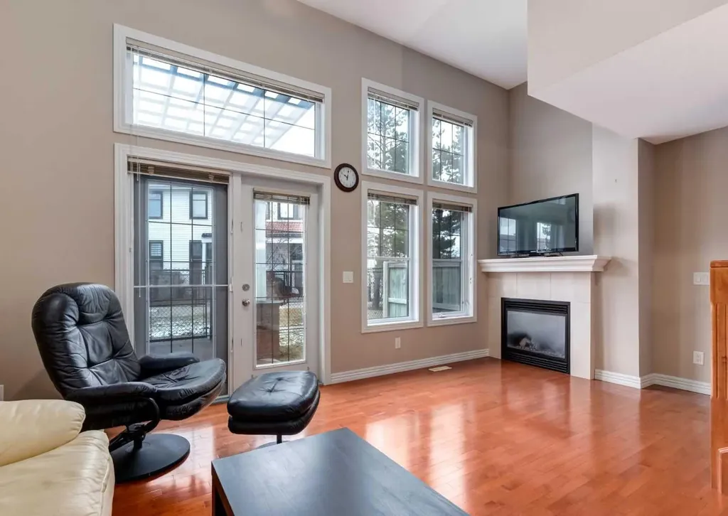 12 Royal Oak Lane NW Calgary AB T3G 6B5