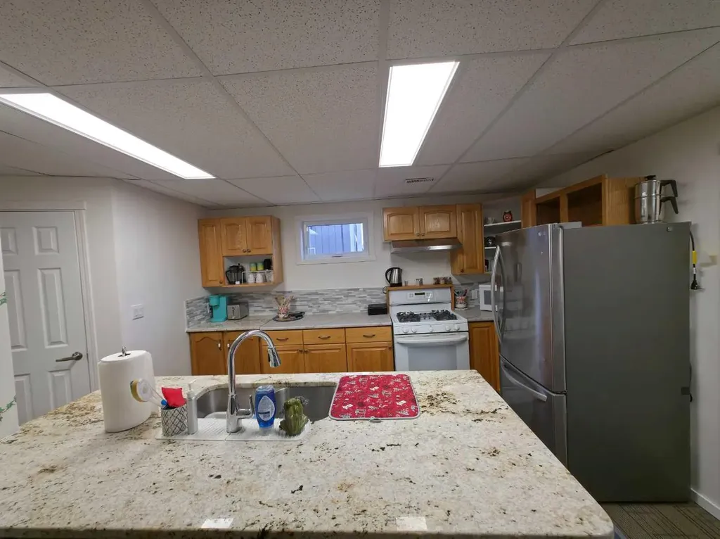 215 4 Street SE Redcliff AB T0J 2P0