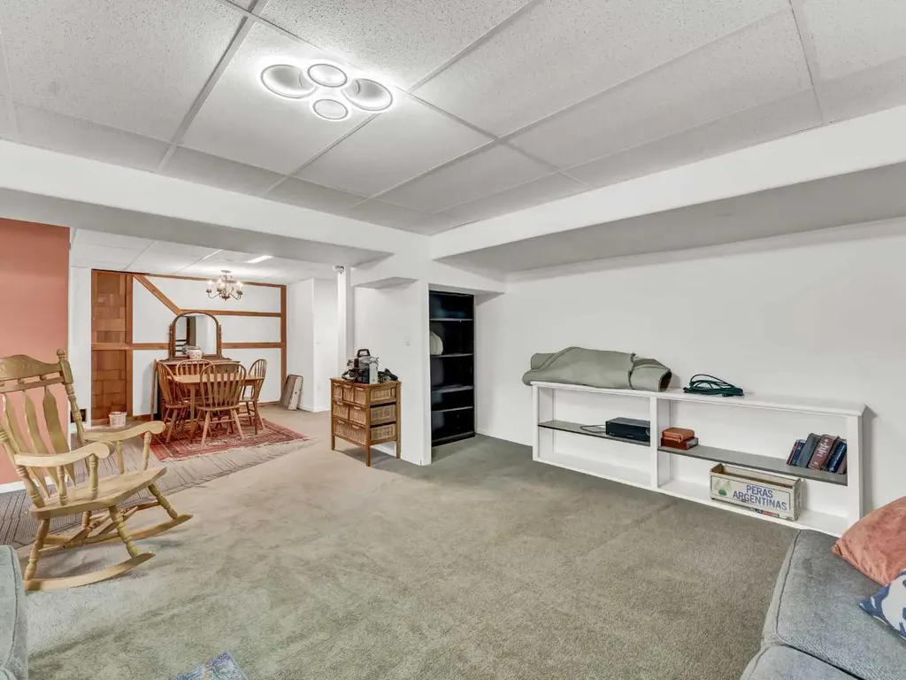 215 4 Street SE Redcliff AB T0J 2P0