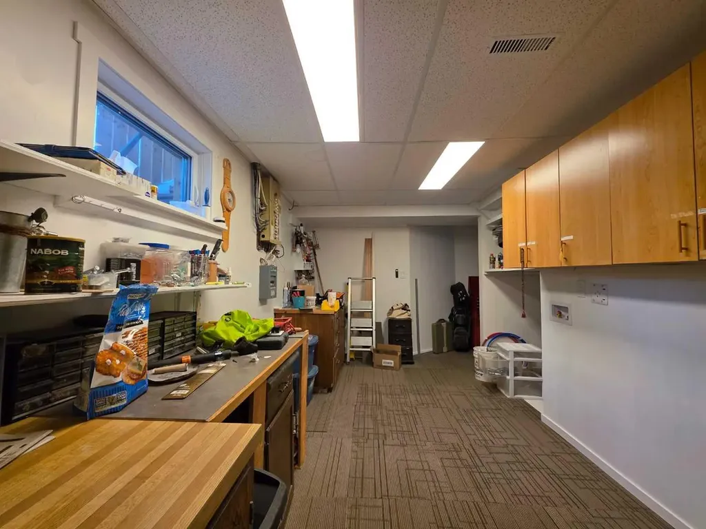215 4 Street SE Redcliff AB T0J 2P0