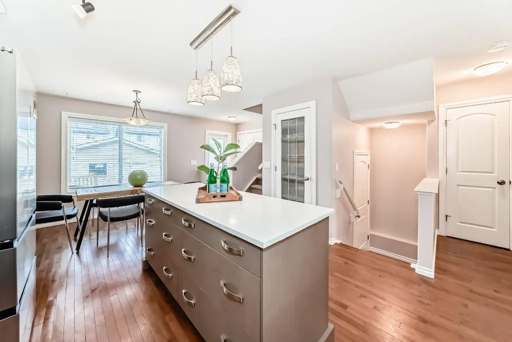 1248 Kings Heights Road SE Airdrie AB T4A0L6