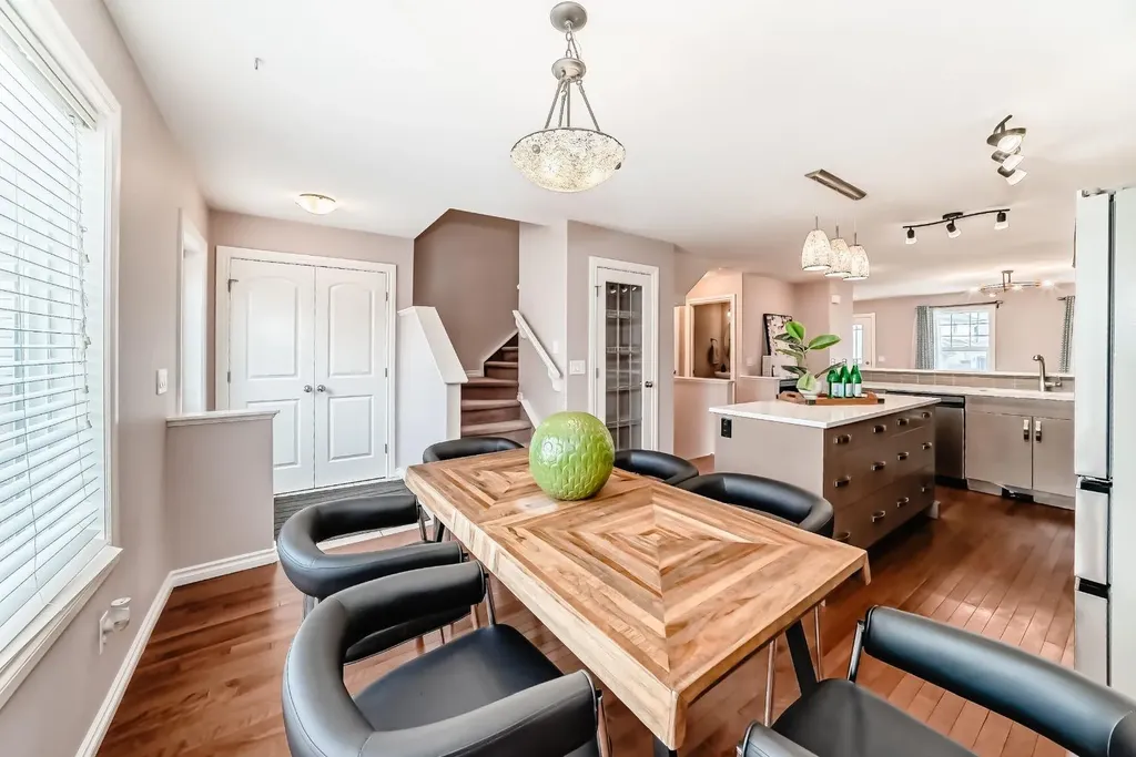 1248 Kings Heights Road SE Airdrie AB T4A0L6