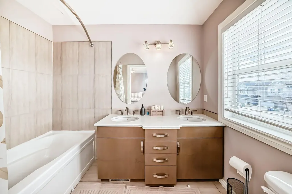 1248 Kings Heights Road SE Airdrie AB T4A0L6
