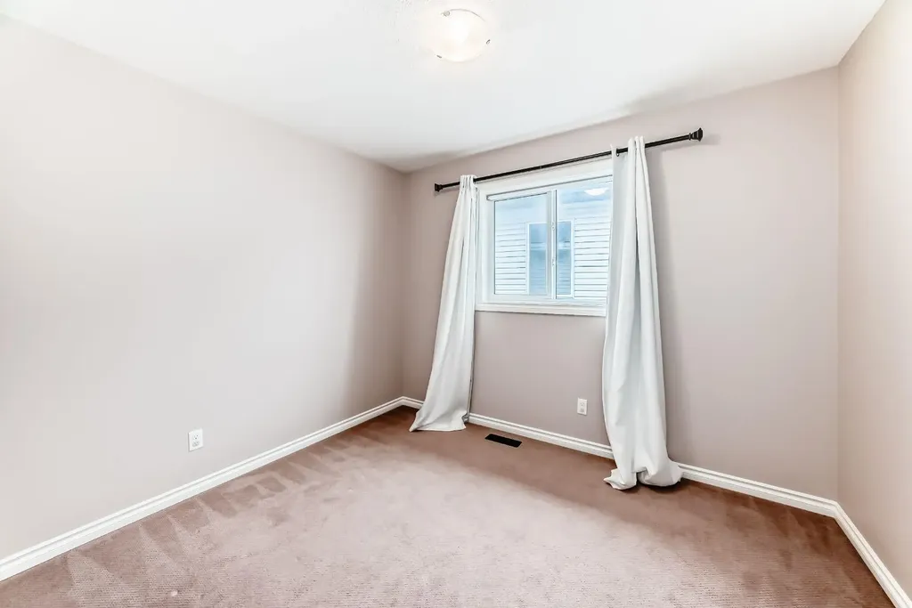 1248 Kings Heights Road SE Airdrie AB T4A0L6