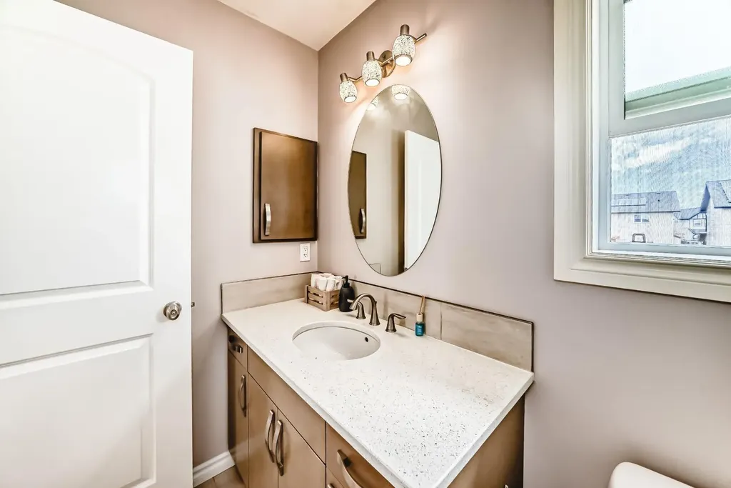 1248 Kings Heights Road SE Airdrie AB T4A0L6