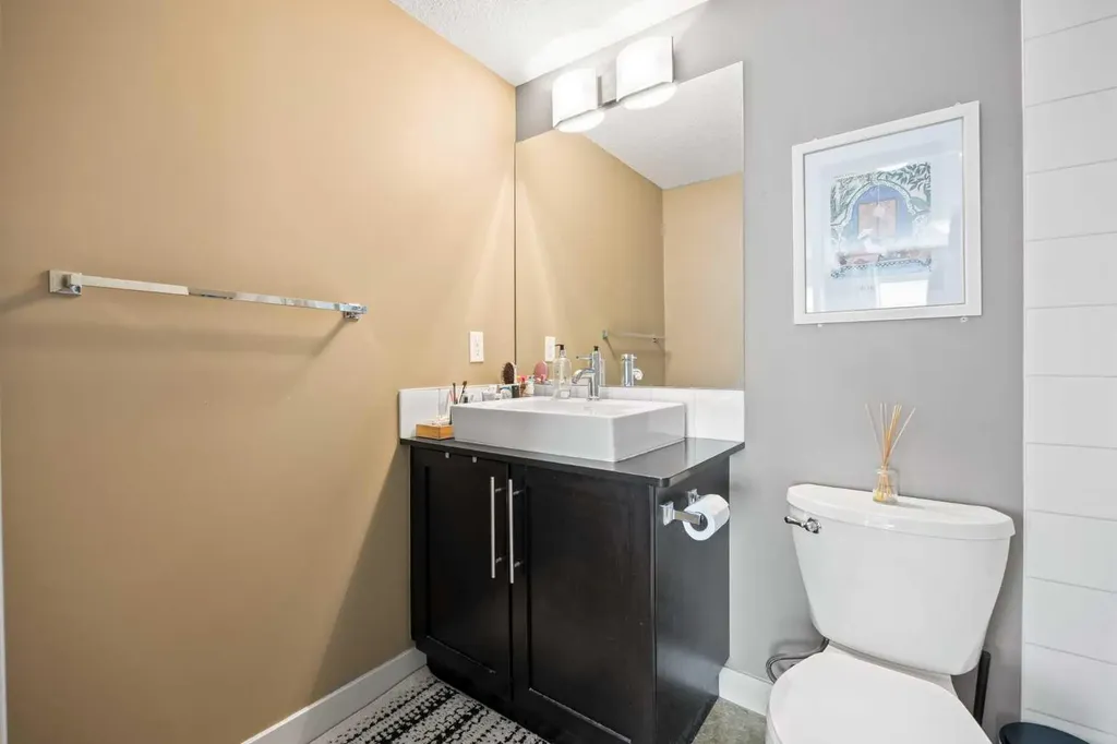 155 Skyview Ranch Way NE Calgary AB T3N 0L5