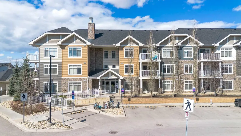155 Skyview Ranch Way NE Calgary AB T3N 0L5