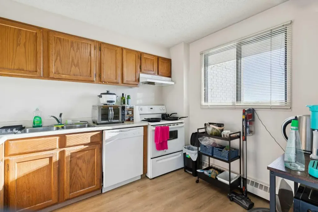 924 14 Avenue SW Calgary AB T2R 0N7