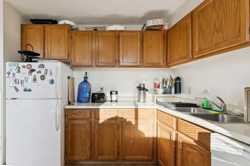 924 14 Avenue SW Calgary AB T2R 0N7