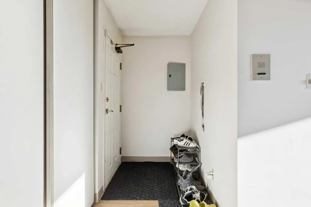 924 14 Avenue SW Calgary AB T2R 0N7