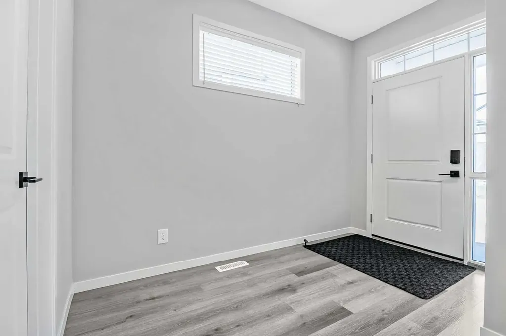68 Wolf Gate Okotoks AB T1S 5T9