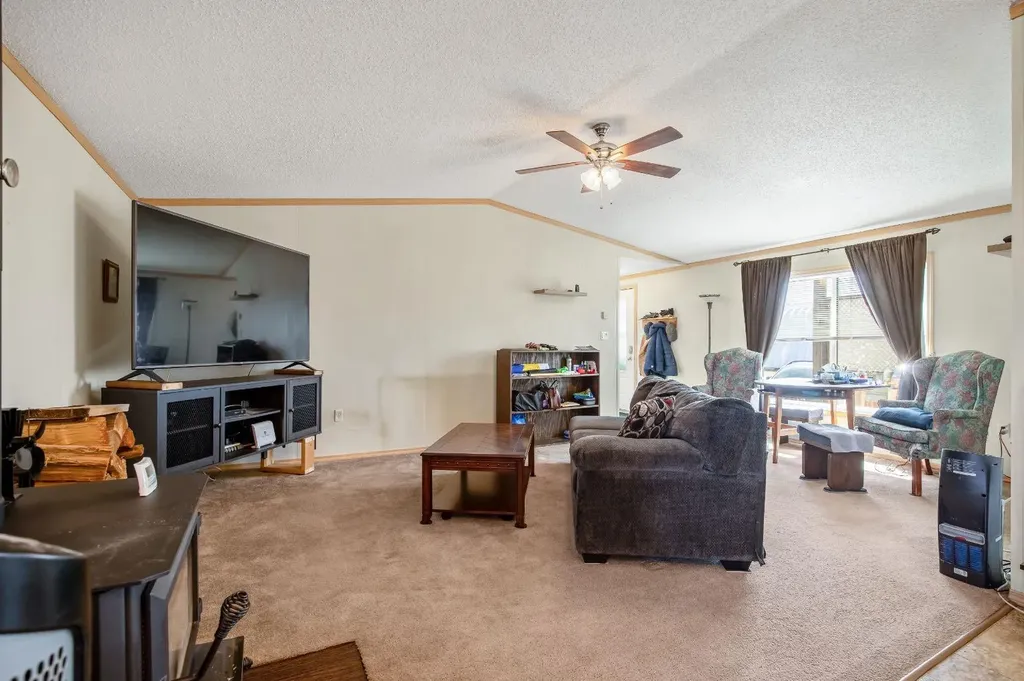 232080 Range Road 250 Rural Wheatland County AB T1P1J6