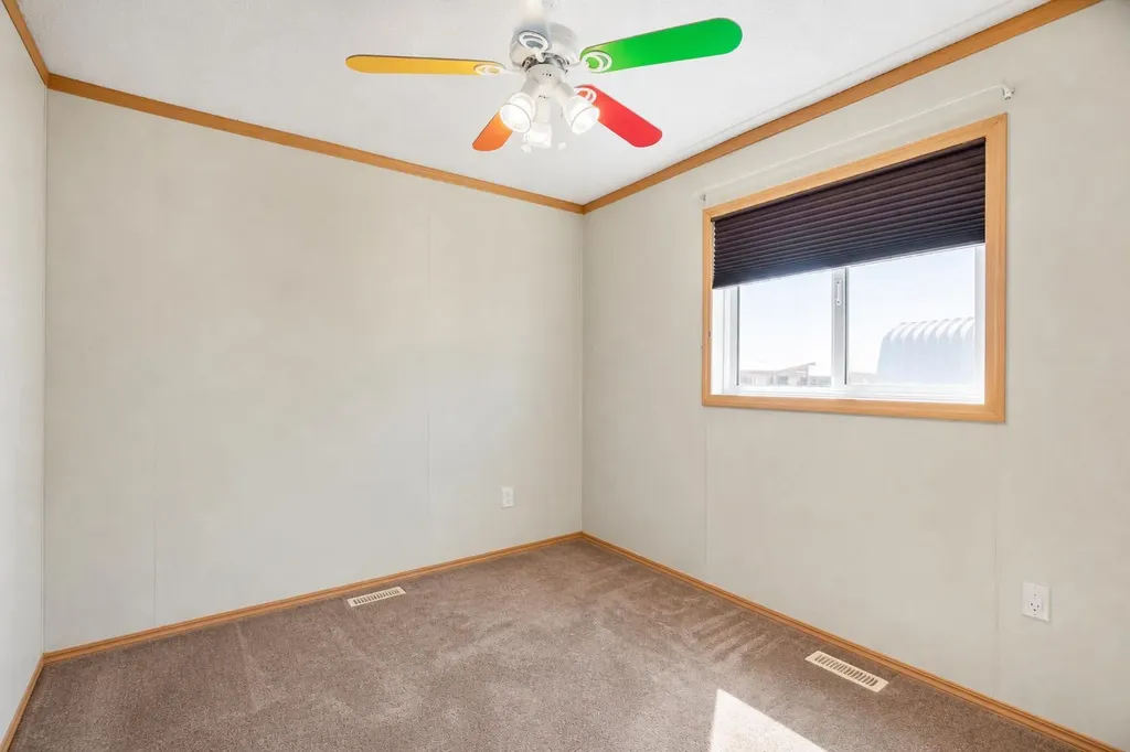 232080 Range Road 250 Rural Wheatland County AB T1P1J6